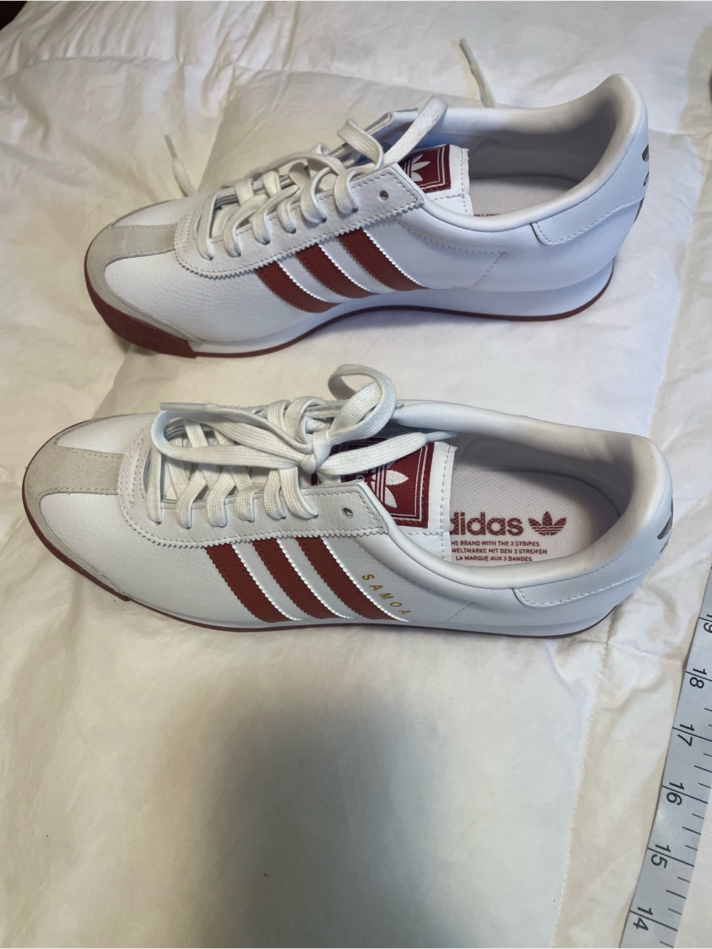 White and Maroon Adidas Samoa sneakers 9.5 Men’s